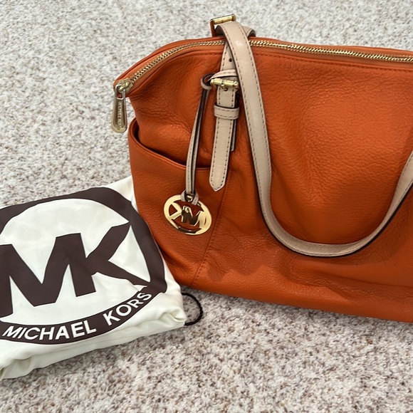 Michael kors bag - Picture 4 of 4